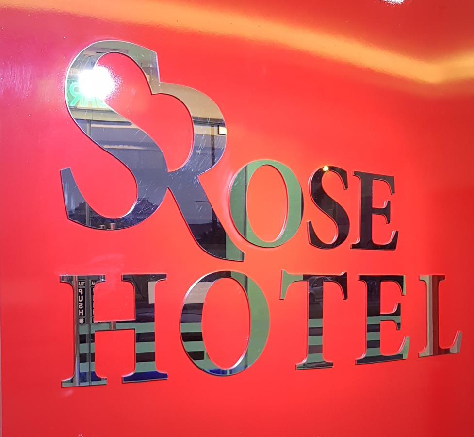 S Rose Hotel Sepang Luaran gambar